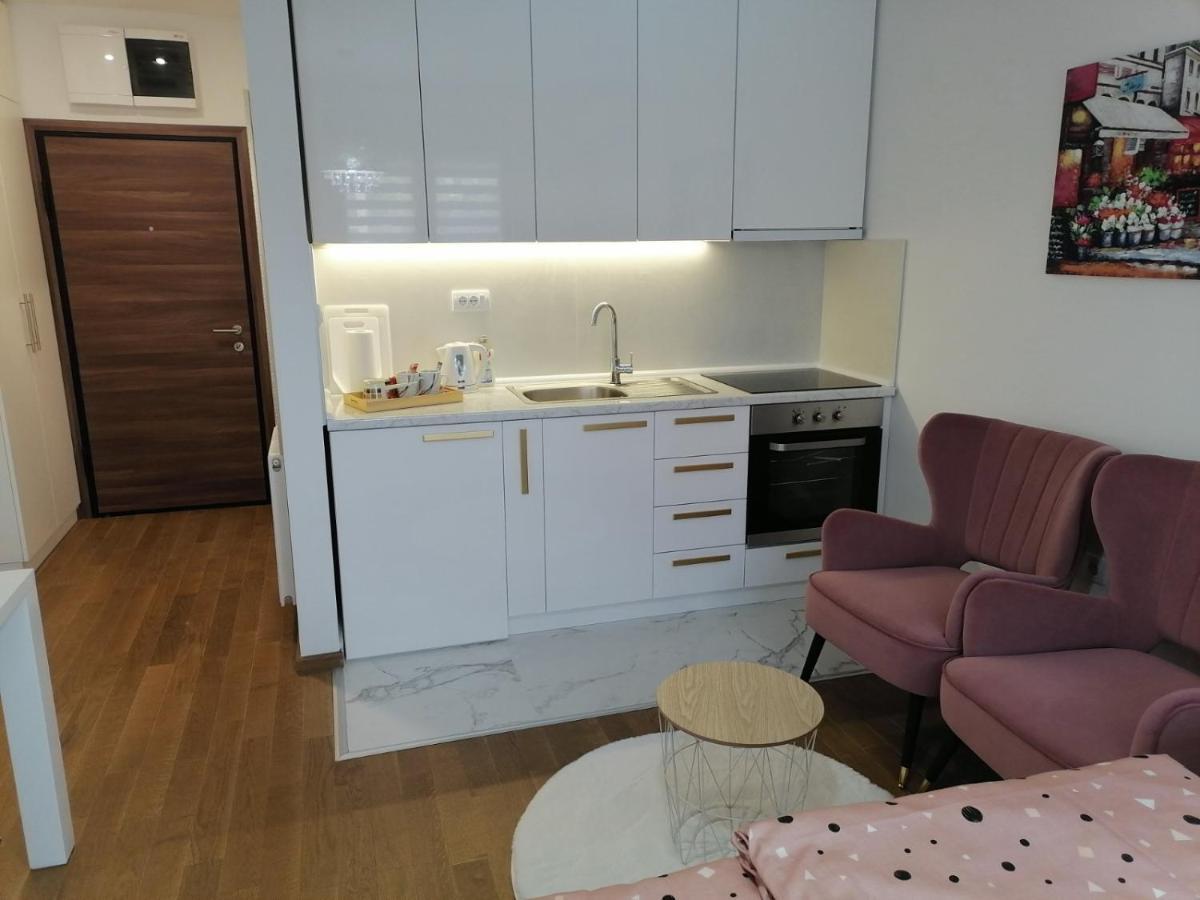 Spring Deluxe Apartment Novi Sad Ngoại thất bức ảnh